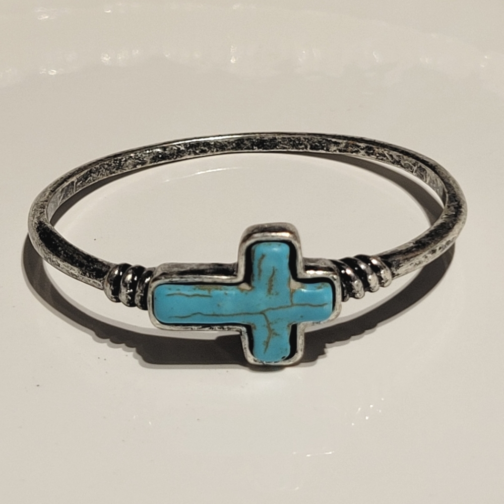 Rustic  Turquoise look Cross Braclet